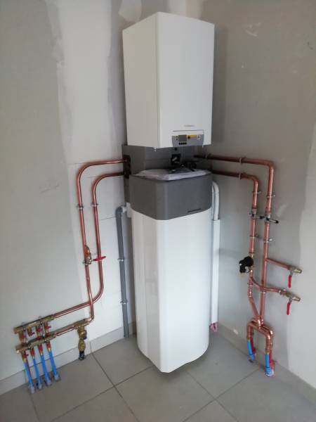 Installation d'une pompe à chaleur par un artisan professionnel